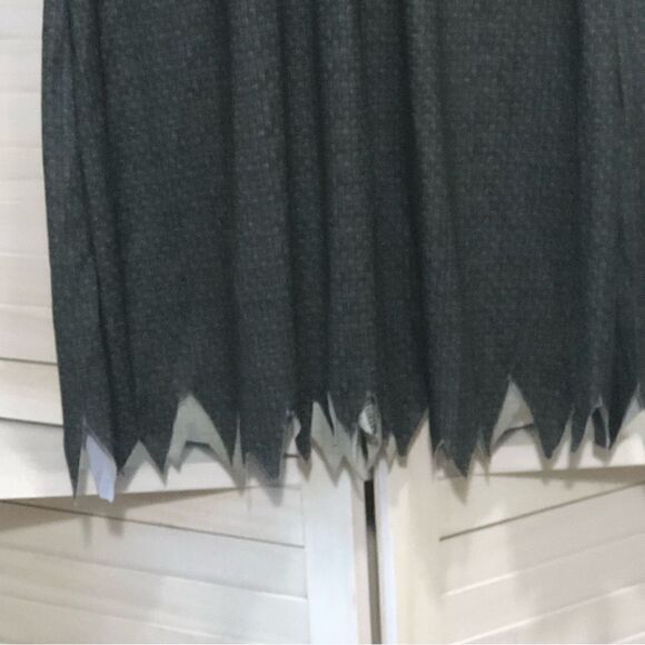 Skeleton Hooded Black Robe Halloween Costume Boy Size 4 to 6 - Picture 6 of 6